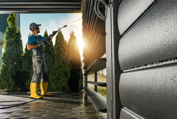 Best Sidewalk Pressure Washing  in Canyon Creek, WA